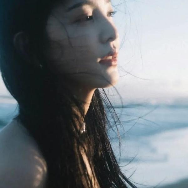 海上惊鱼：魔鬼的女儿高清封面