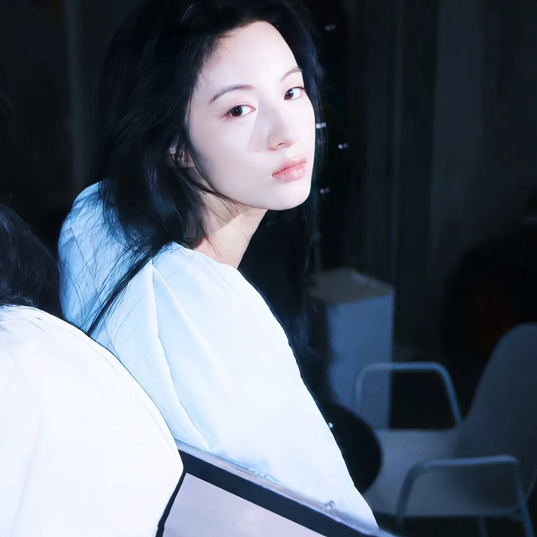 纵情一曲高清封面